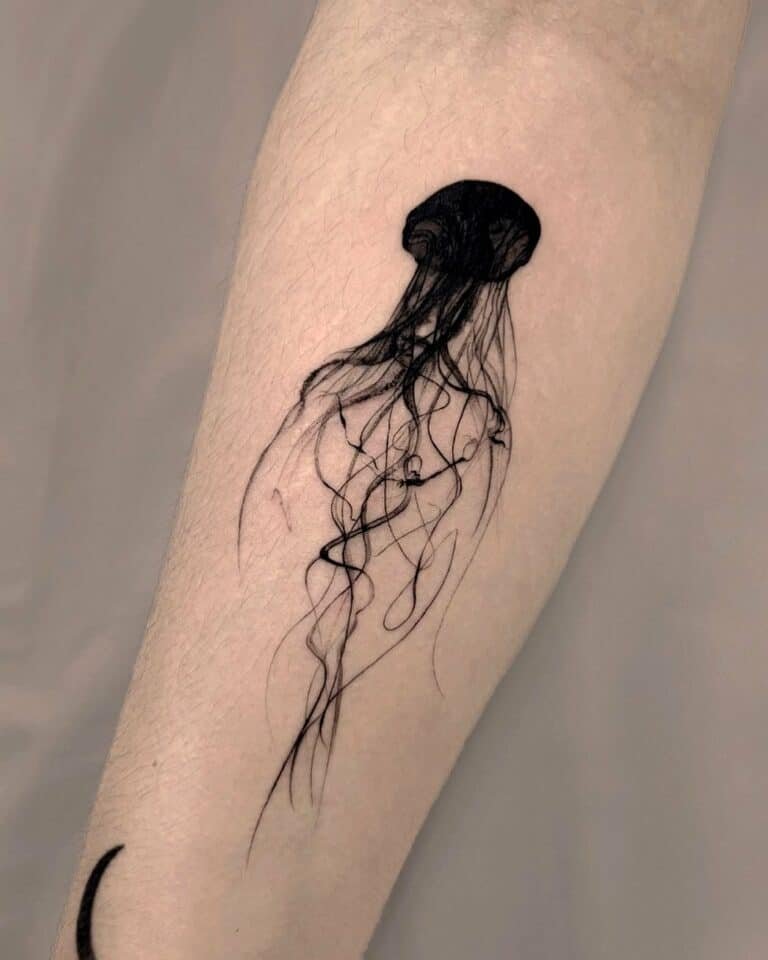 10 Graceful Jellyfish Tattoo Ideas For Women