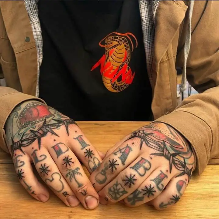 Traditional-tattoo-on-finger