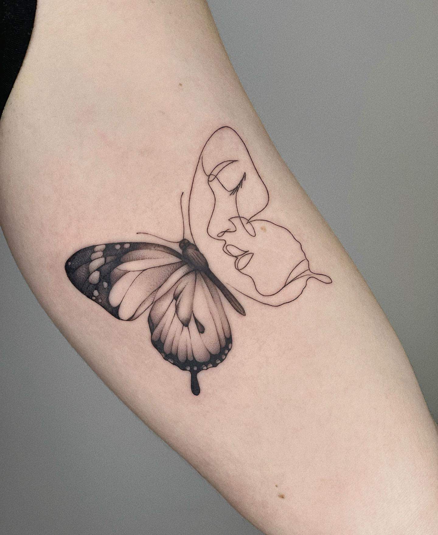 butterfly with line