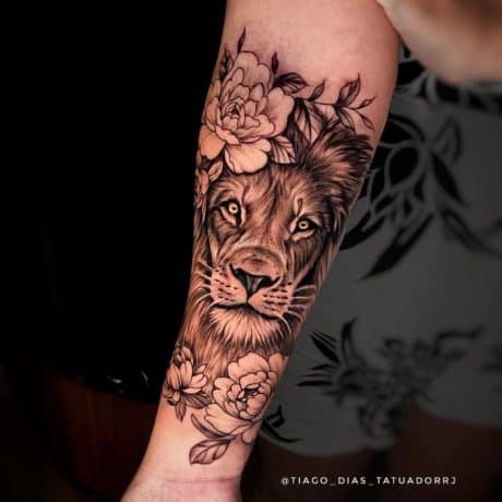 floral lion tatoo
