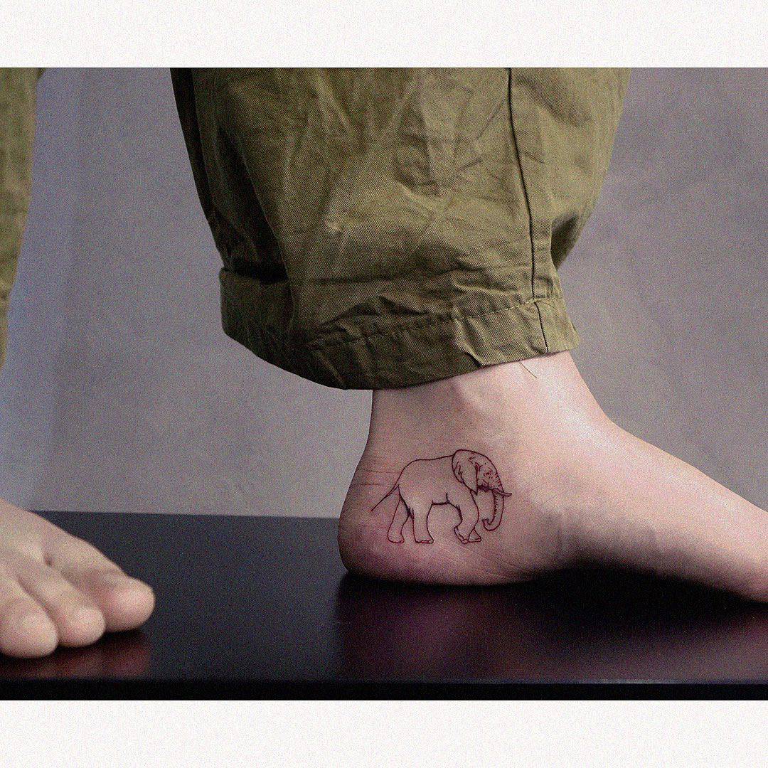 outline tattoo on ankle