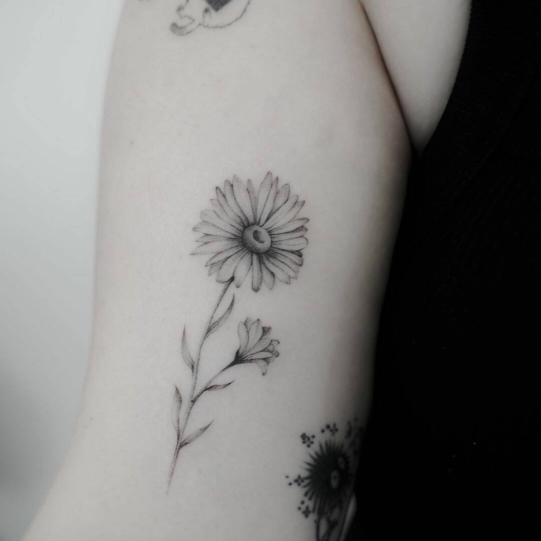 Fineline sunflower tattoo