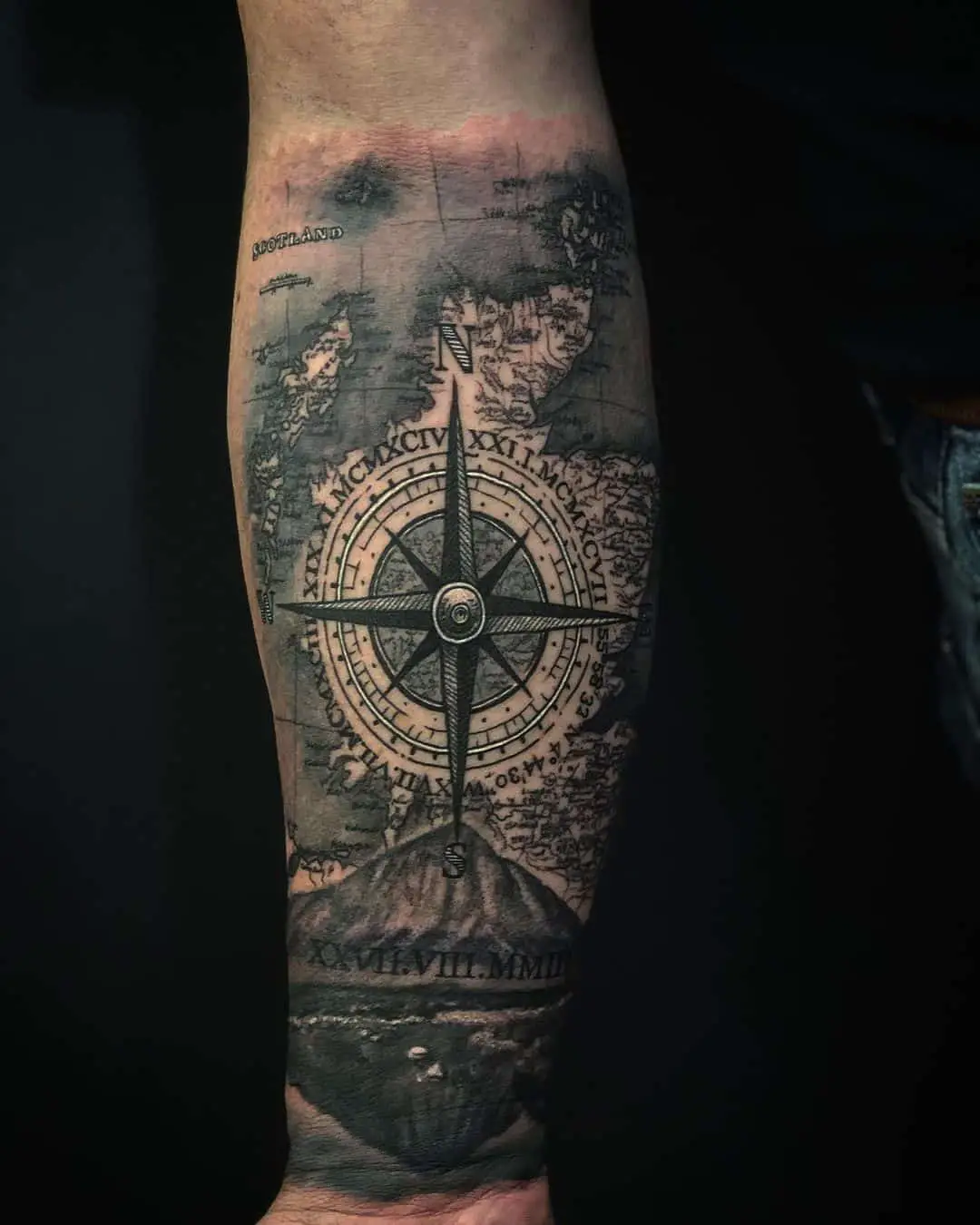 Shaded compass mass tattoo