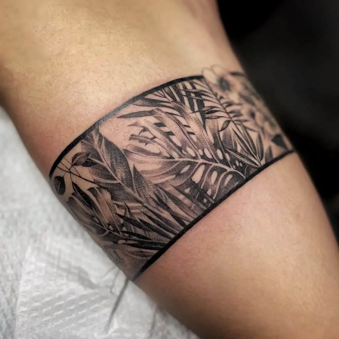 Armband forest tattoo by