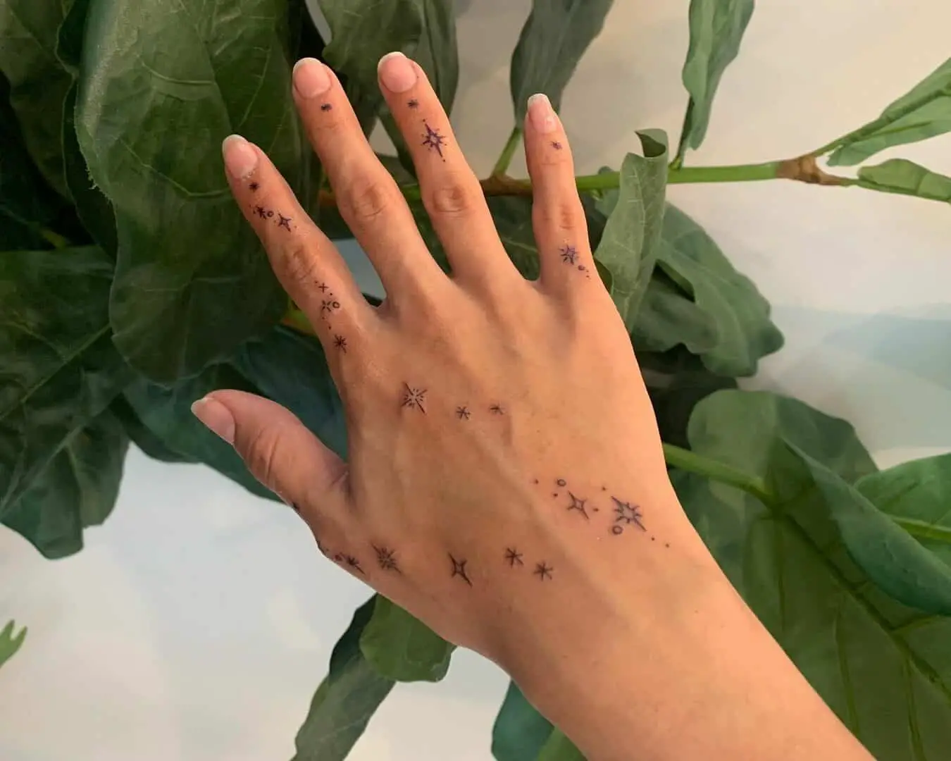 The Canvas Arts Temporary Tattoo Waterproof For Men & Women Wrist, Arm,  Hand Tattoo X-04 (Stars Tattoo) Size 60mm X105mm (1 Tattoo In a Sheet) :  Amazon.in: Beauty