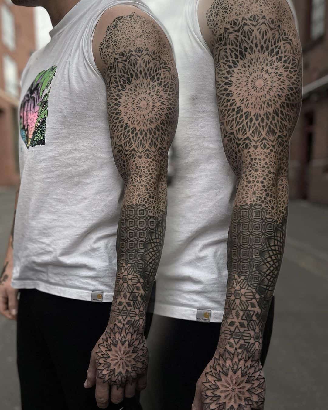 Full sleeve geometrci tattoo by osiris tattooer