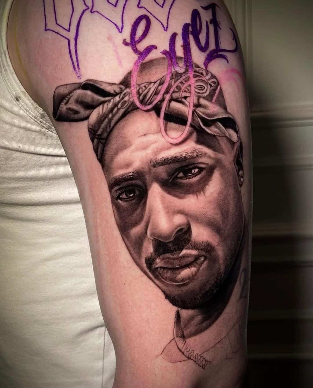 Amazing portrait tattoo by thygallerystudio