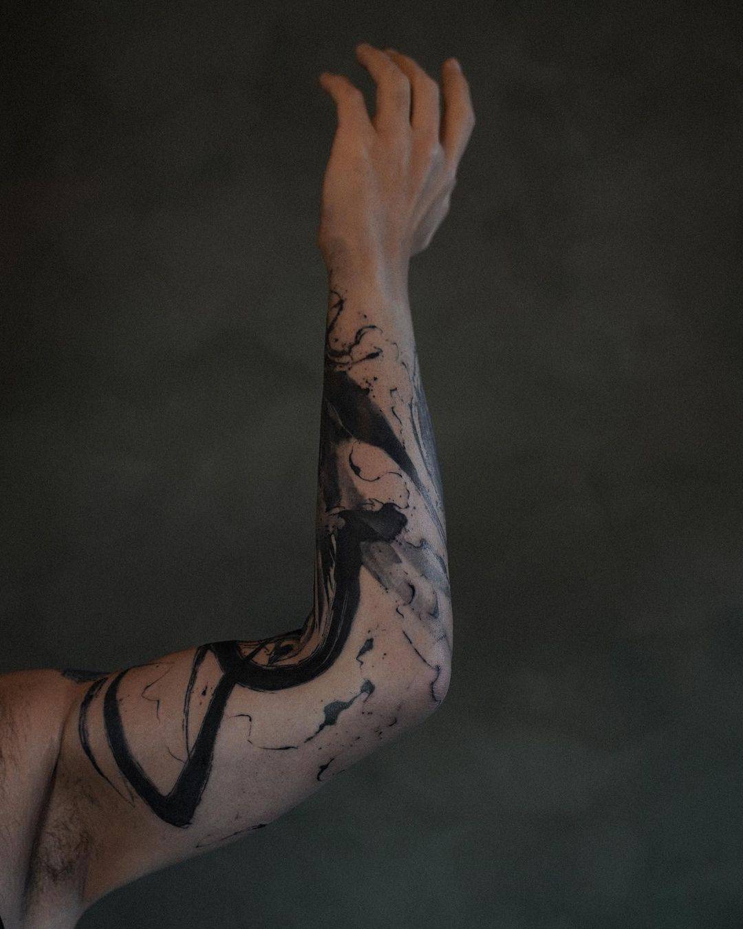 Beautiful arm tattoo by e.tedebring