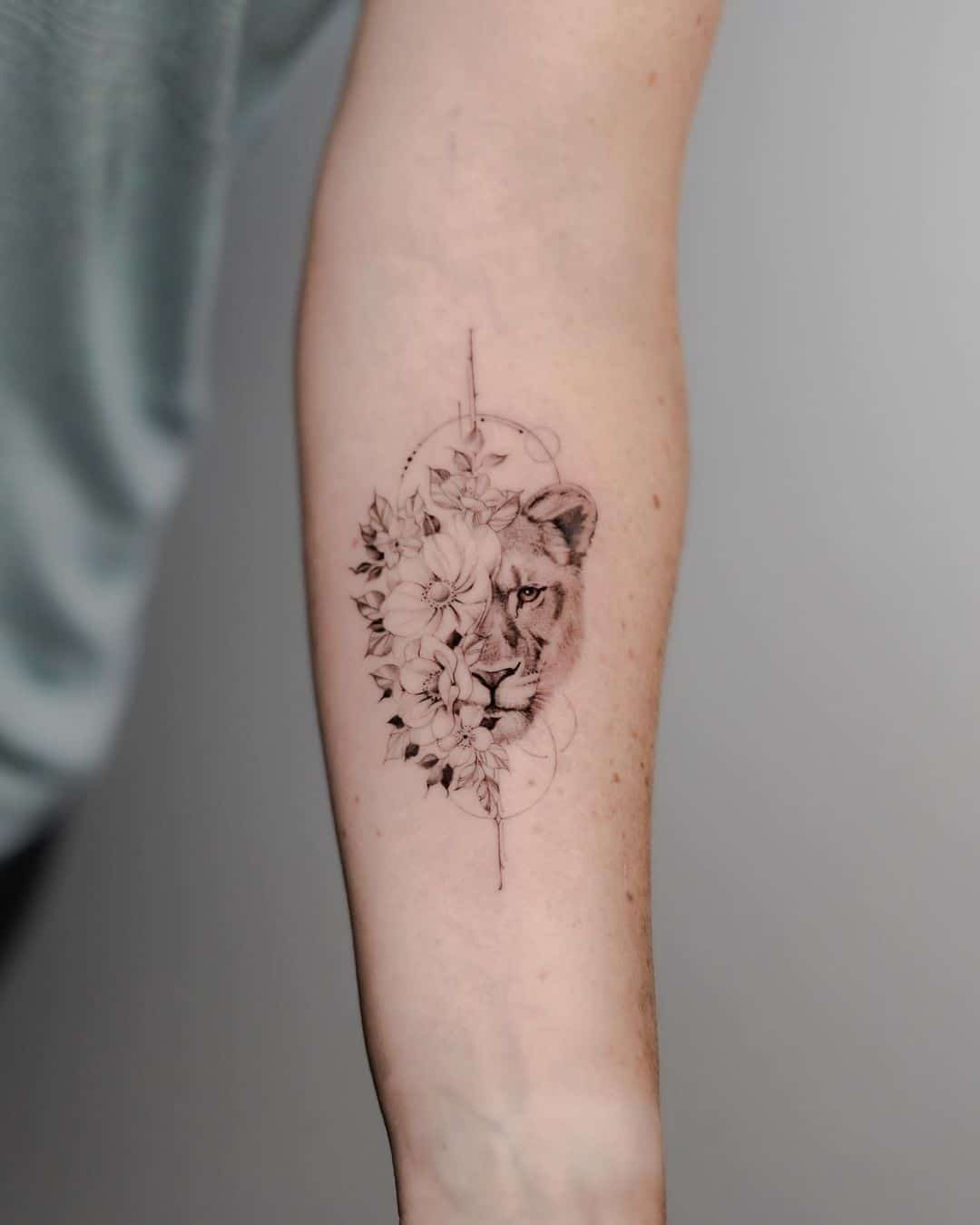 Beautiful lioness tattoo by ess.ay
