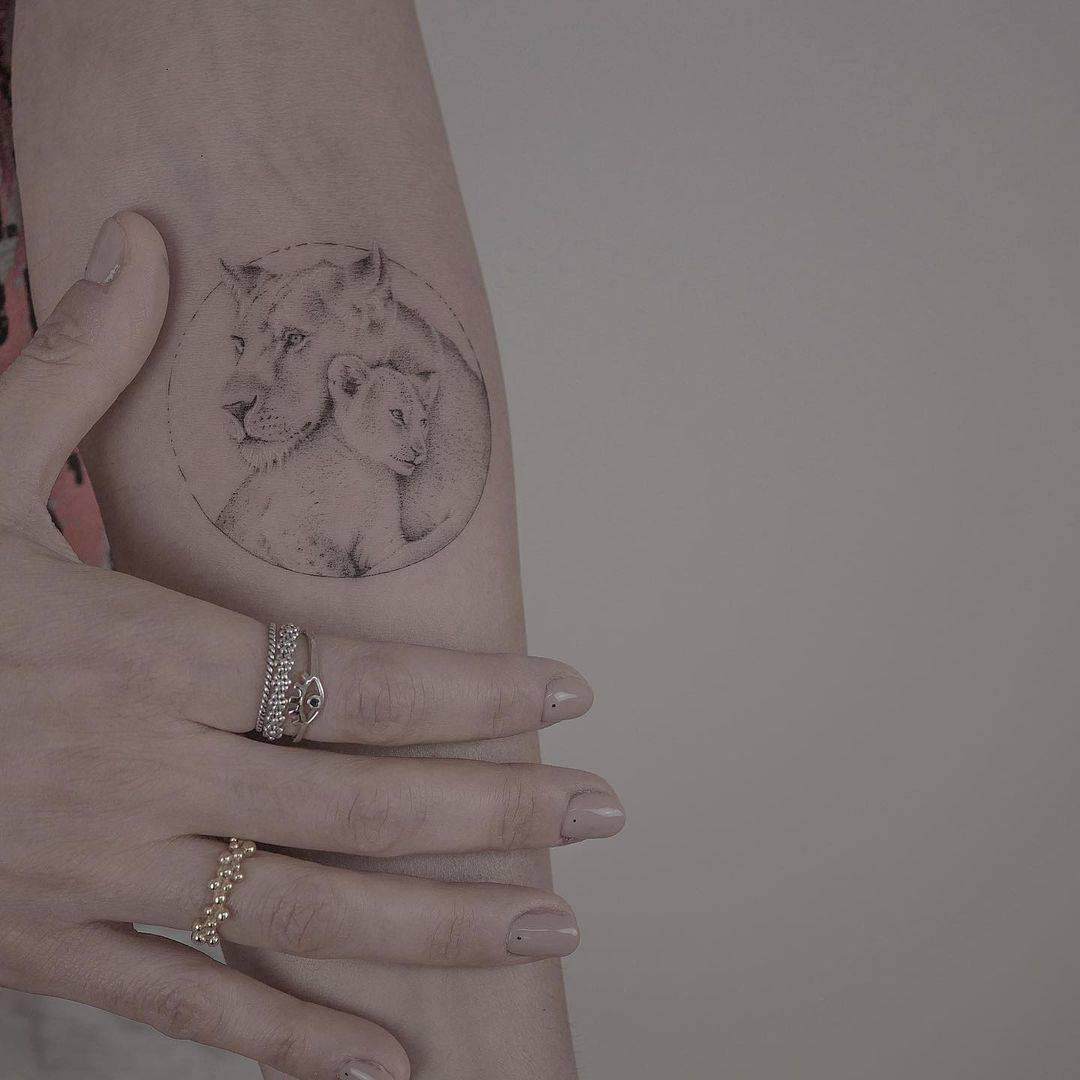 Beutiful lioness tattoo by lucas.dauner