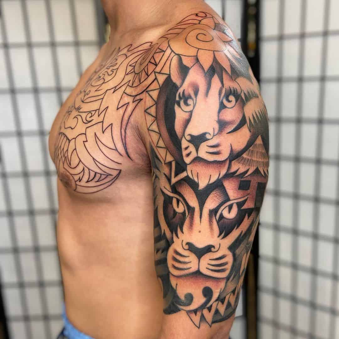Cute traditional lion tattoo by jeffquintano