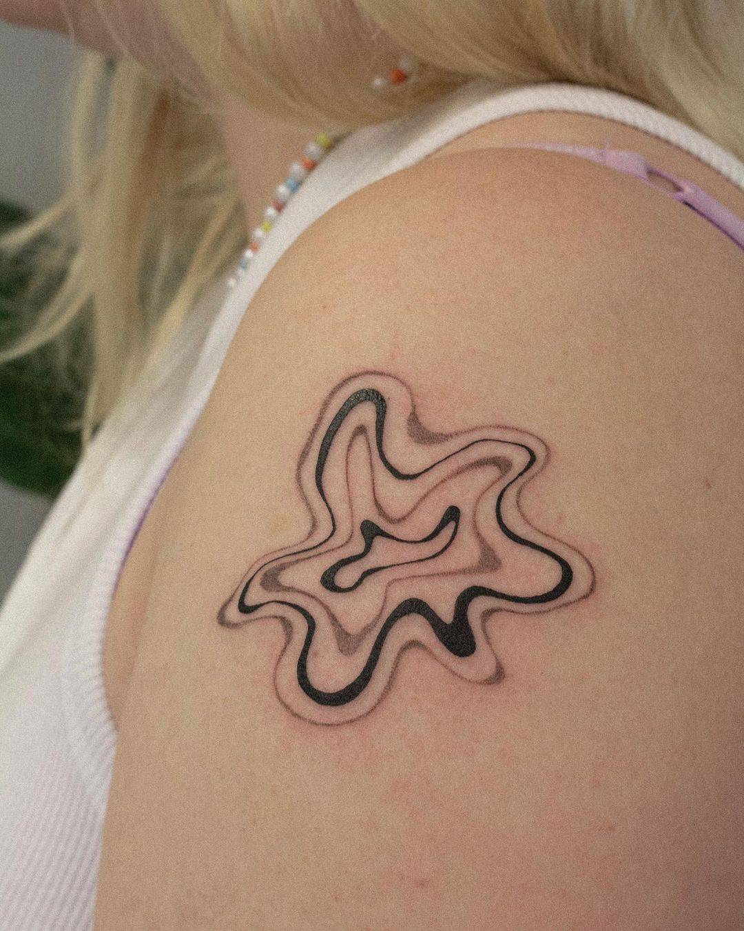 Minimalistic tattoo by bloomtattooart