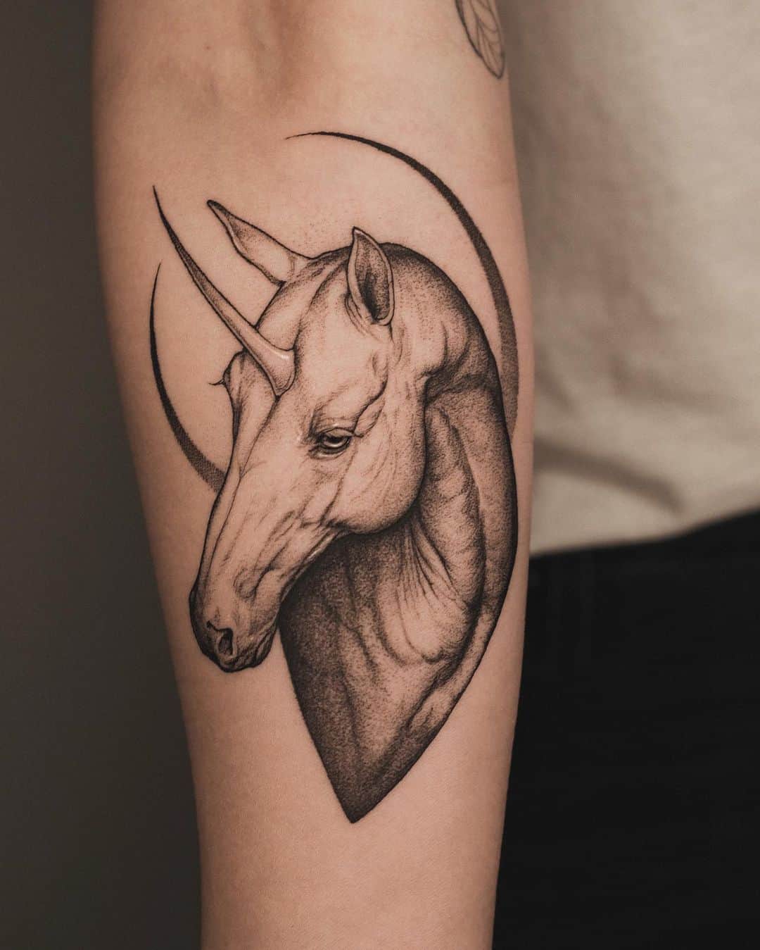 Amazing unicorn tattoo by lama del ray