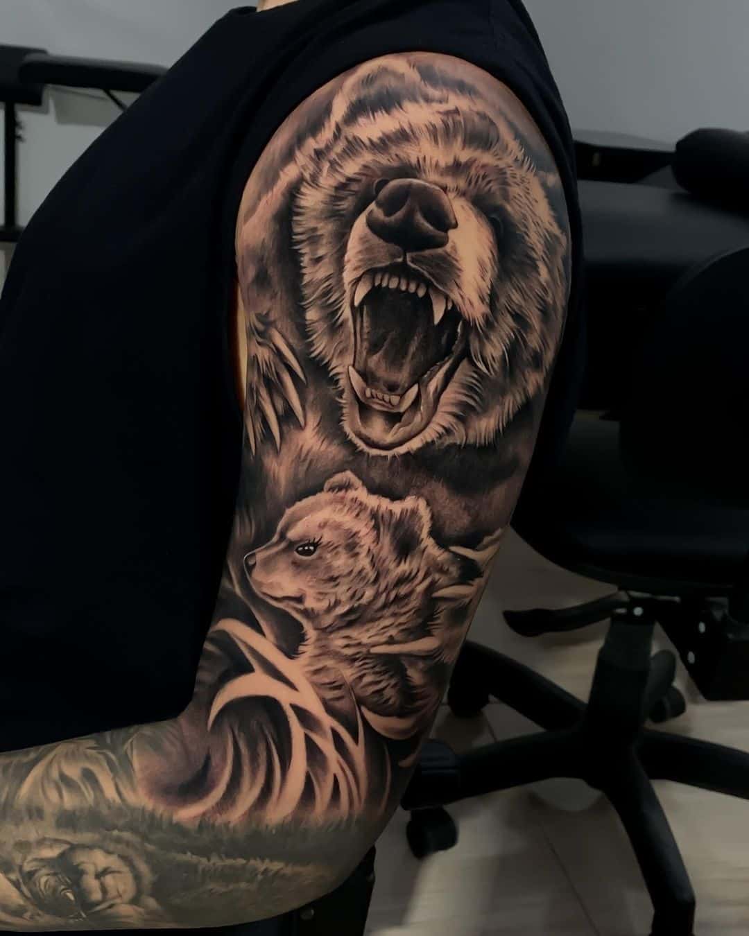 Share 76+ bear sleeve tattoo best - thtantai2