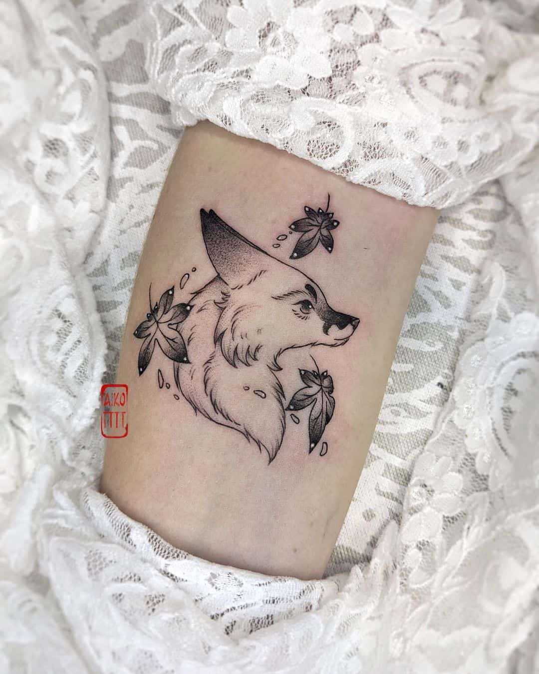 Beautiful fox tattoo by aiko tttt