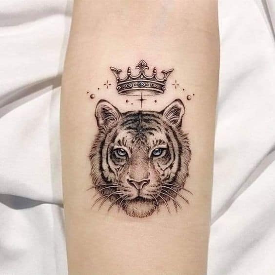Beautiful tiger with crown design 2