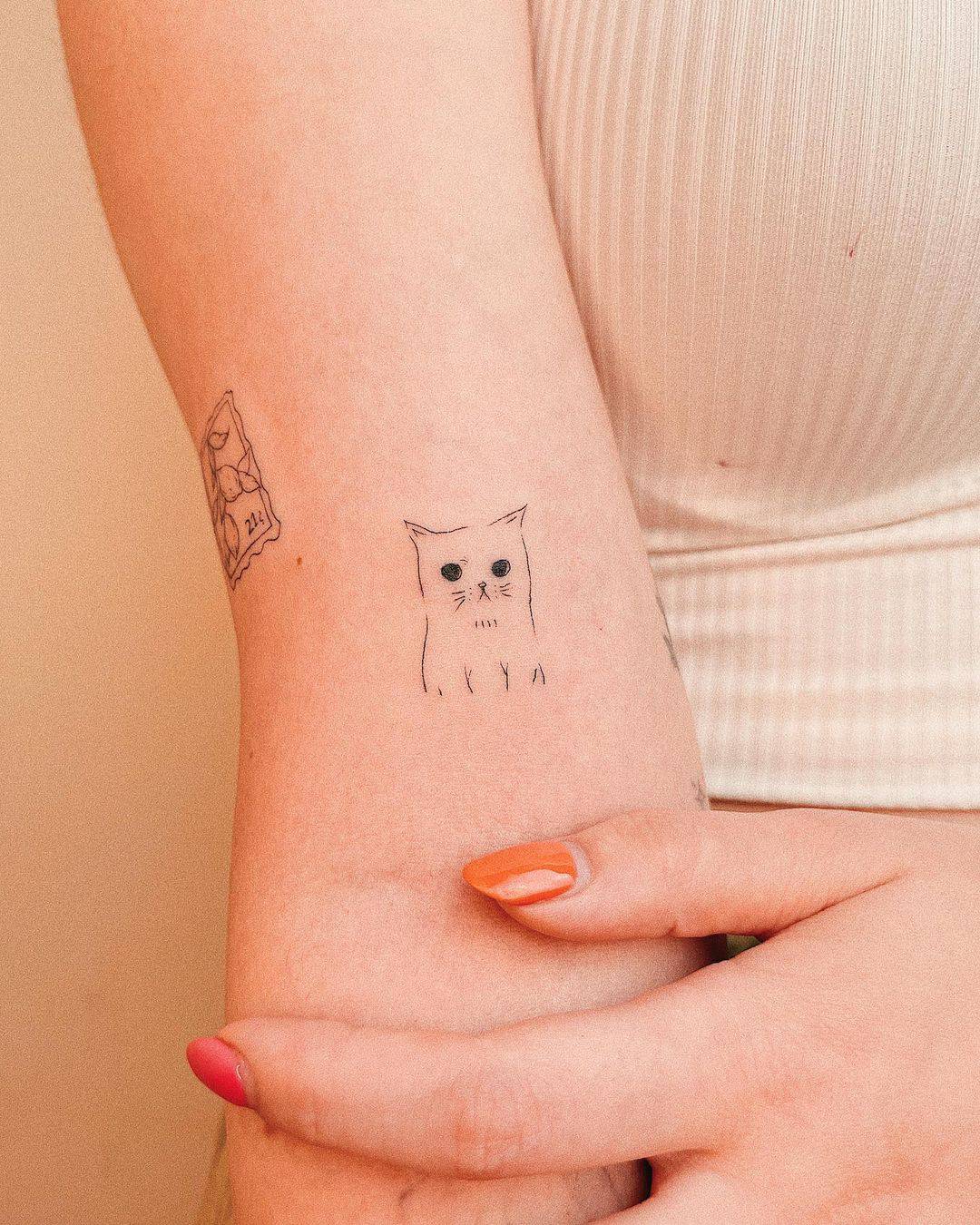 Cute cat tattoo design by batuhanyorukart