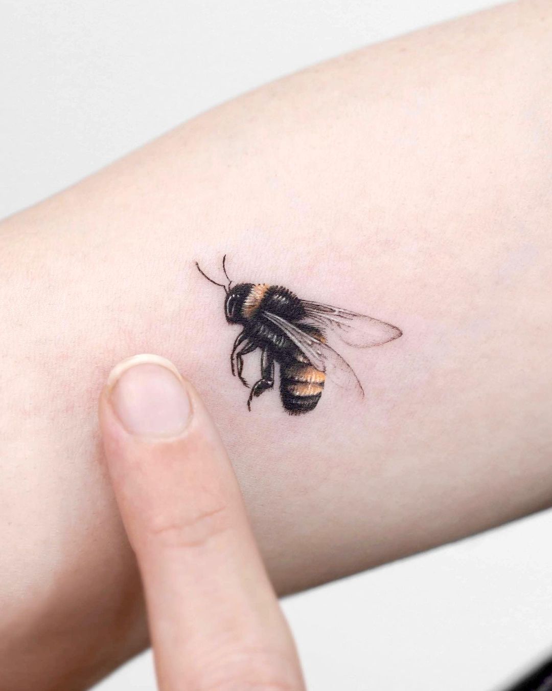 Bee tattoos by oble tattoo