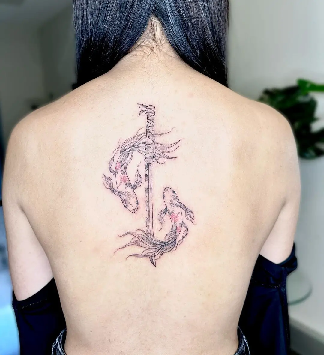 Update more than 70 koi fish back tattoo latest - in.cdgdbentre