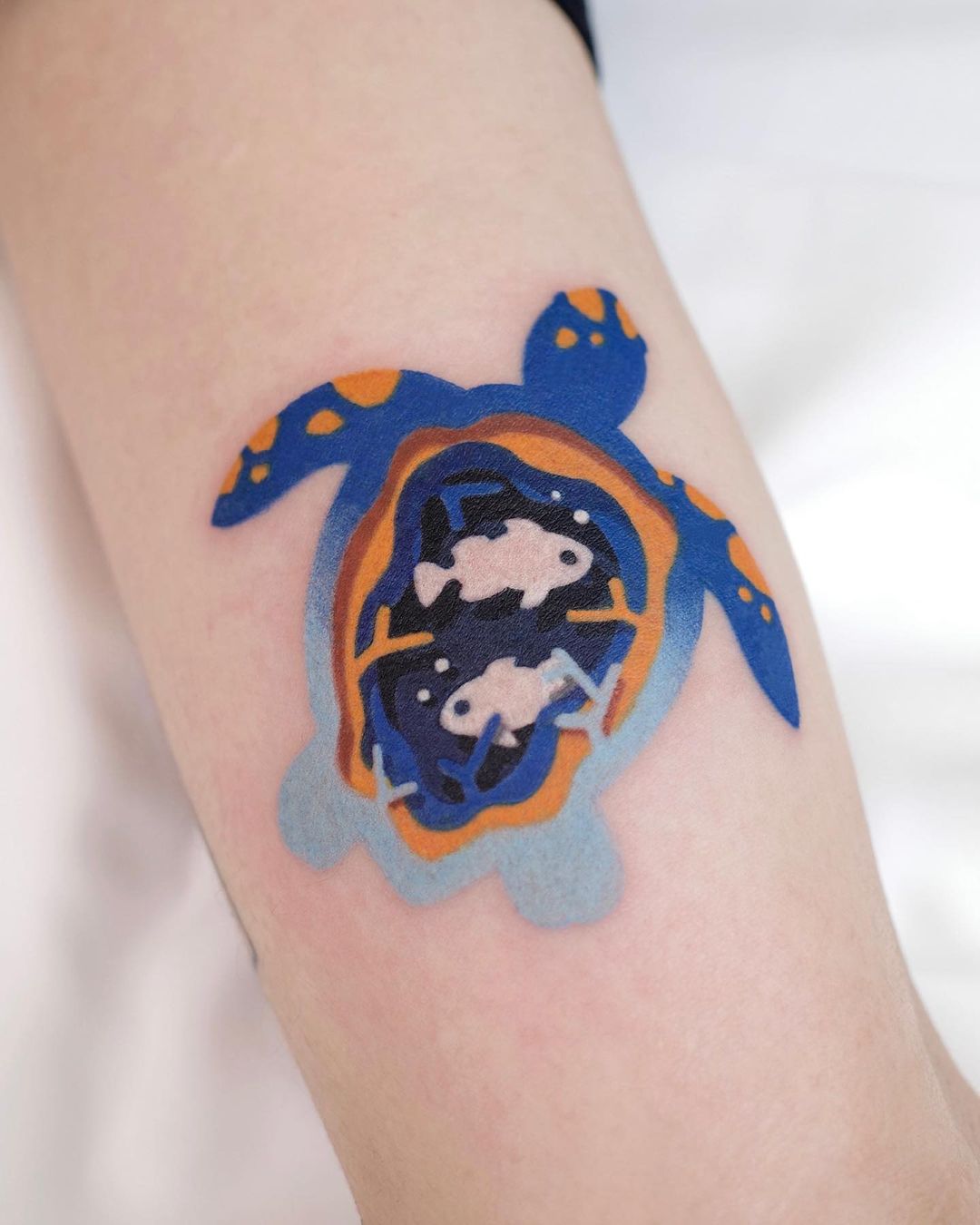 Cartoon style turtle tattoo by zoonmo