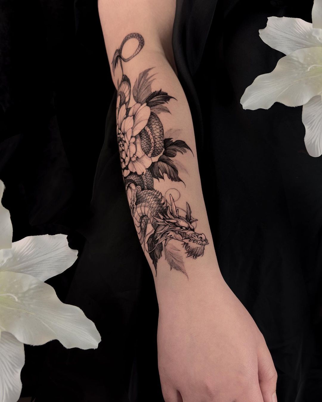 Floral dragon tattoo by baeckha
