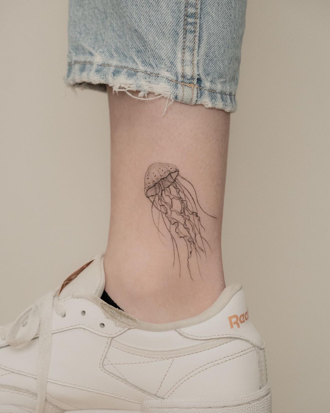 50 Jellyfish Tattoo Ideas  nenuno creative
