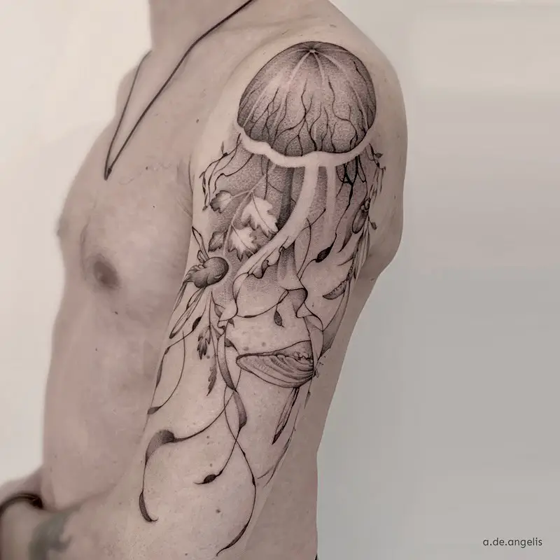 50+ Dope Jellyfish Tattoo Ideas | Jellyfish tattoo, Hip tattoos women, Hip thigh  tattoos