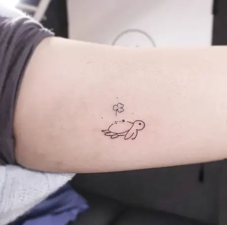 Small turtle tattoos by gorae tattoo