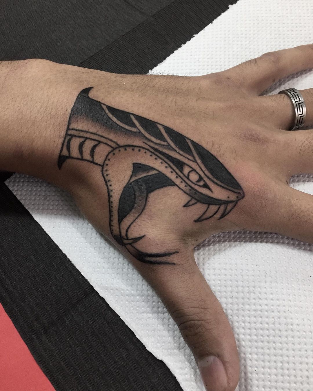 Traditional snake tattoo by sinrvmbo