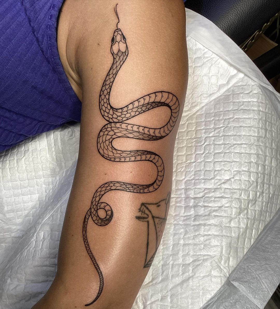 snake tattoo for women by sean smuts tattoo