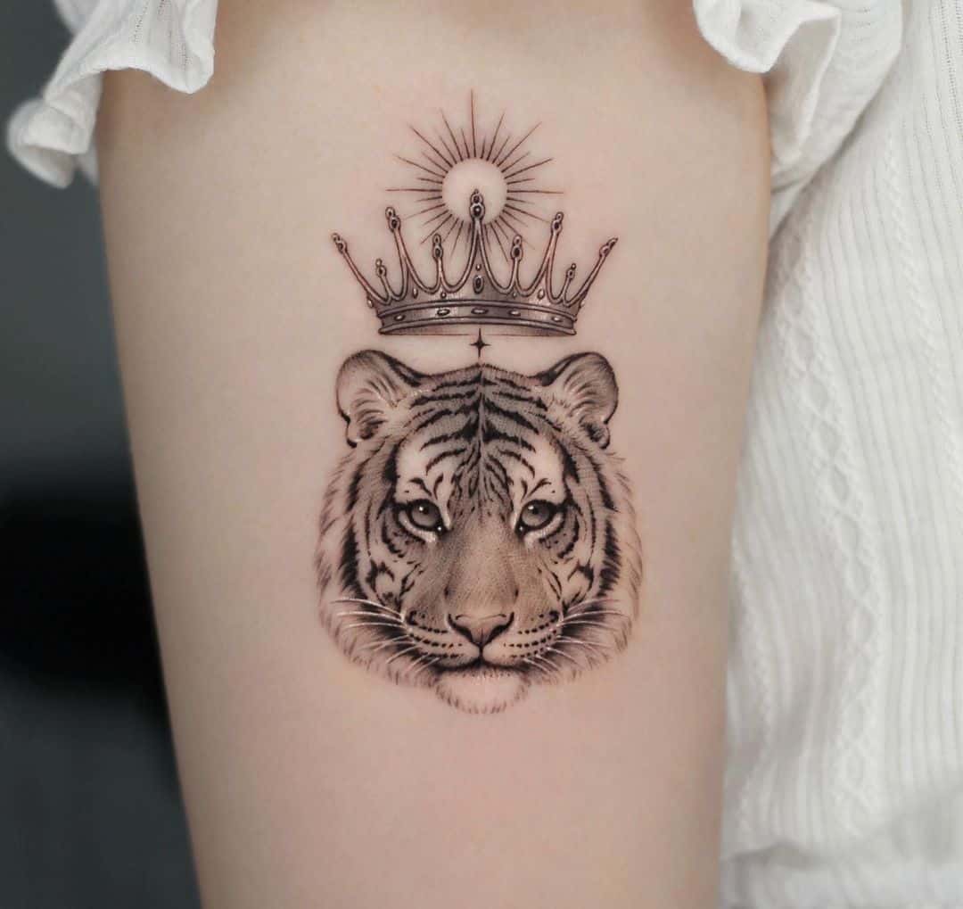 Crown tattoo design by tattooist dh