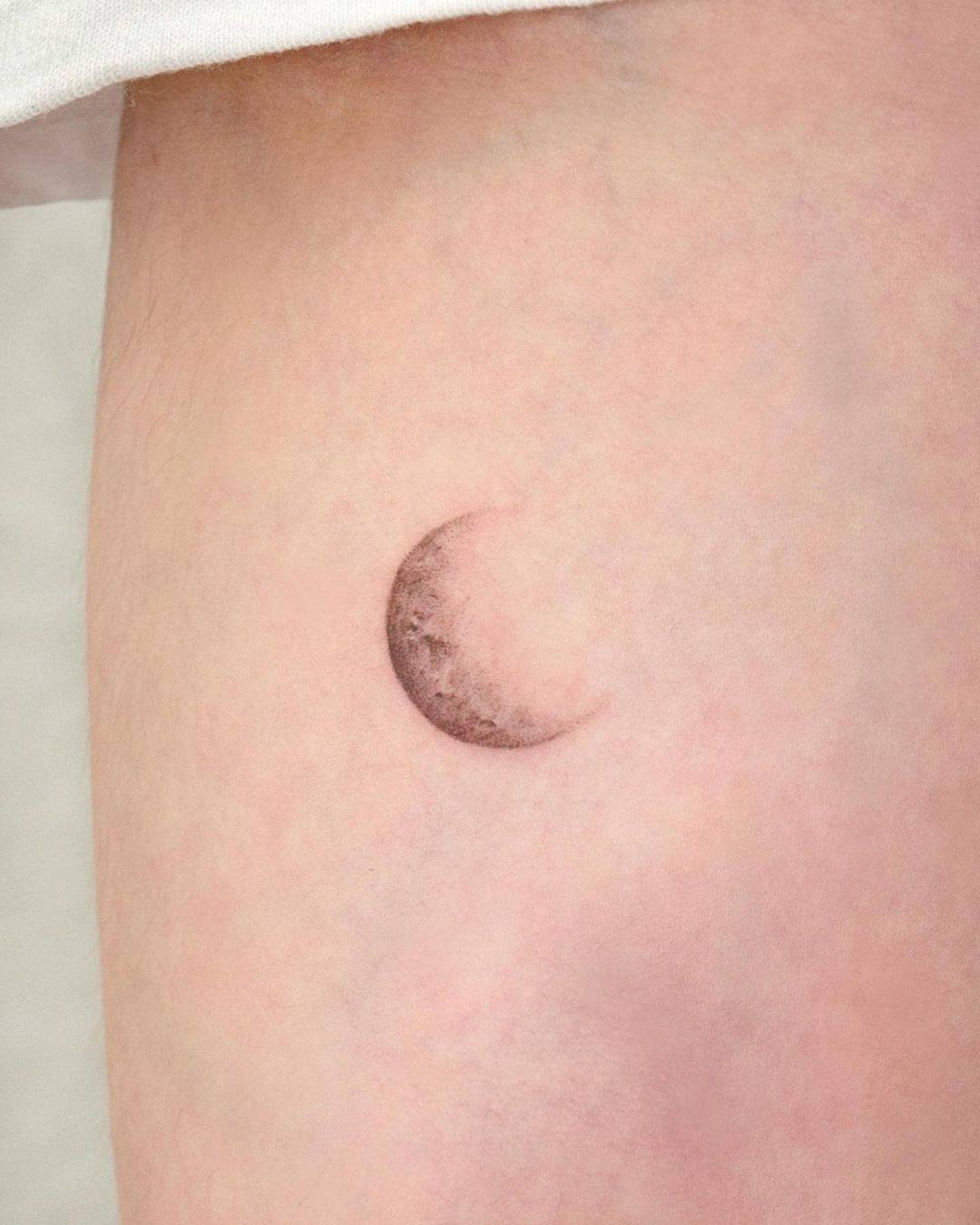 Dotwork moon tattoo by woorin tt