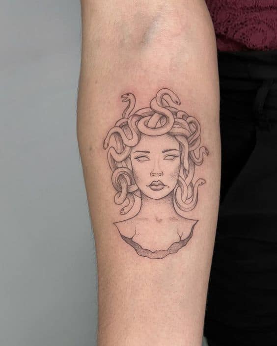 Fineline medusa tattoo n