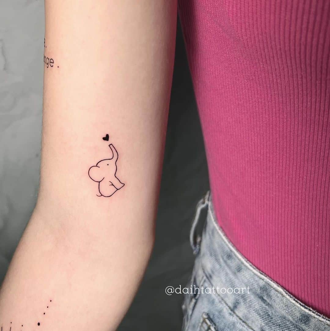 Fineline tattoo for women by daihtattooart