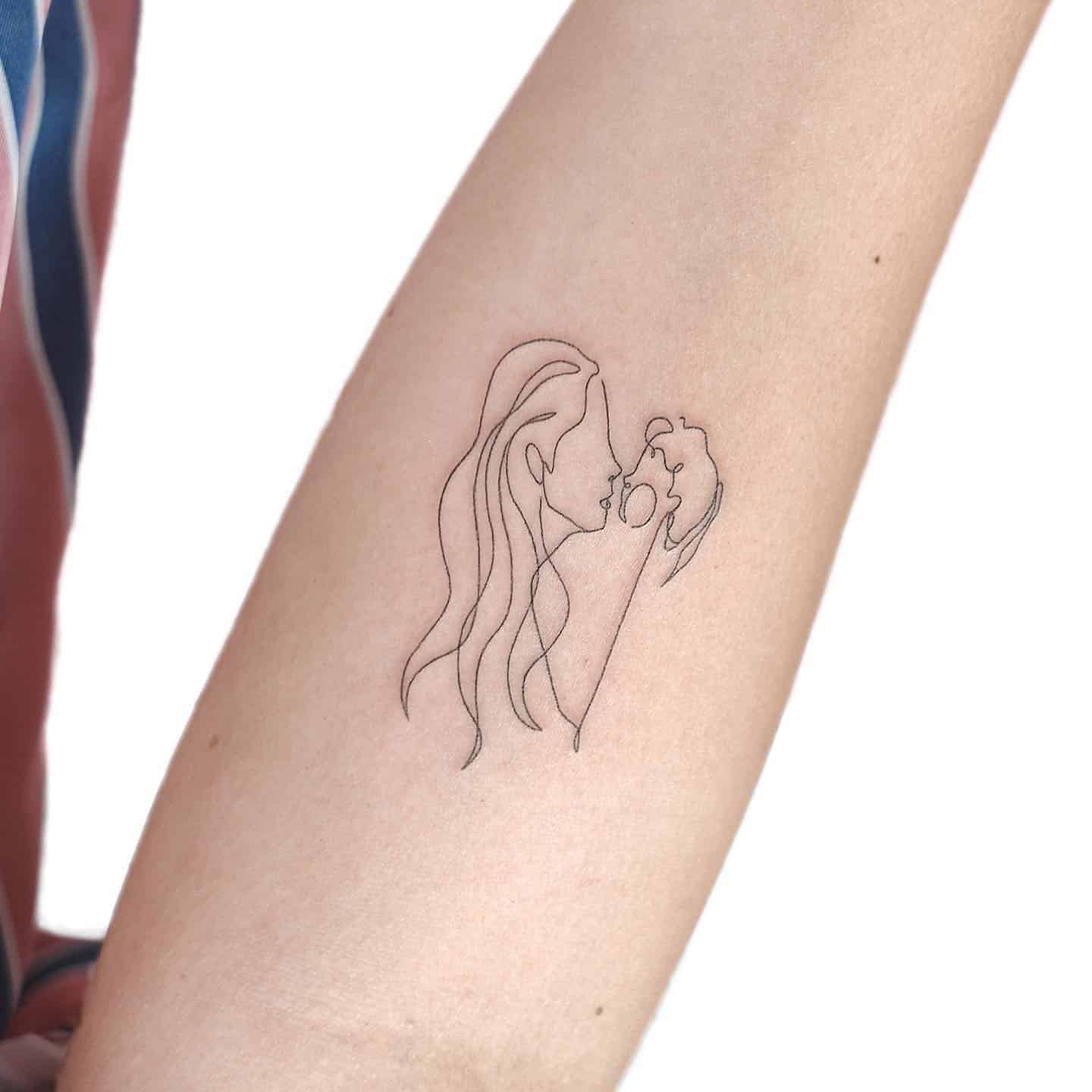Fineline tattoo on forearm by gigi tattooer