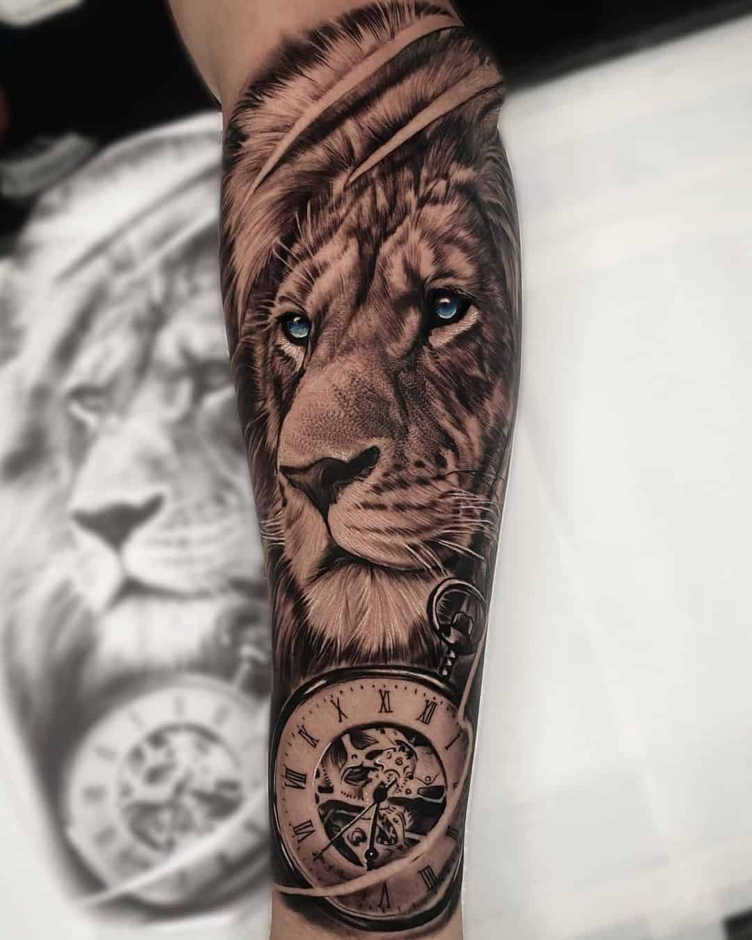 Lion tattoo by matheussilva.tattoo
