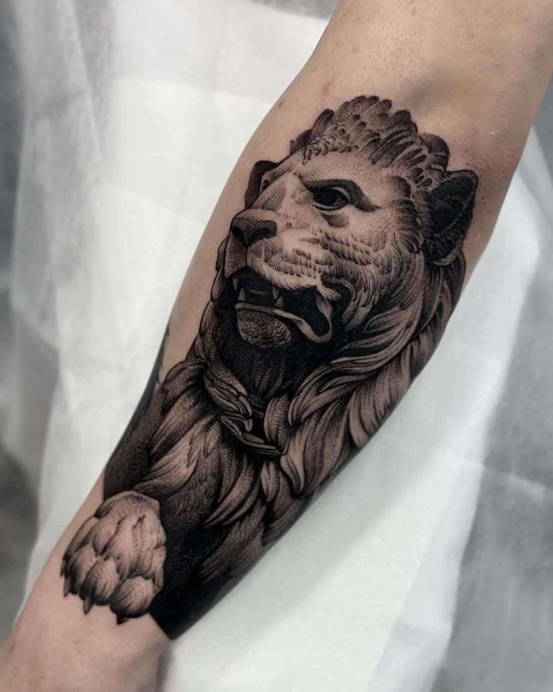 Lion tattoo design by hipner.magdalena