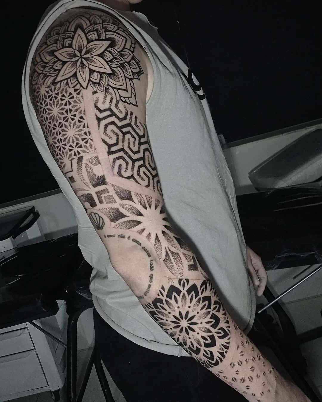 Geometric piece inspired by Kites Twilight Bracelet from the original dot  hack// games. Art by BlackWorkBilly in NOLA, Downtown Tattoos and Piercings  – Tattoo Lover Family