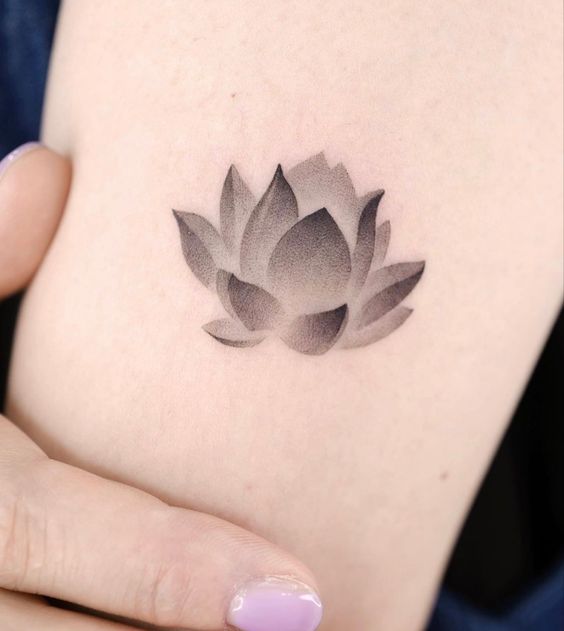 Simple dotwork tattoo 2