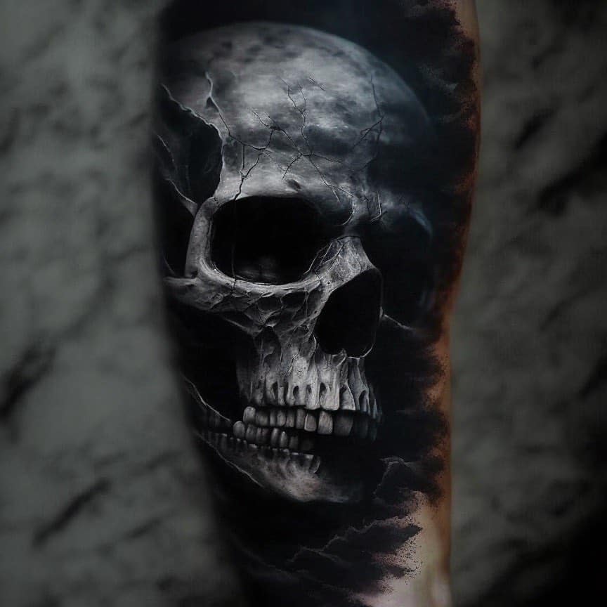 Skull tattoo by diegolanzone