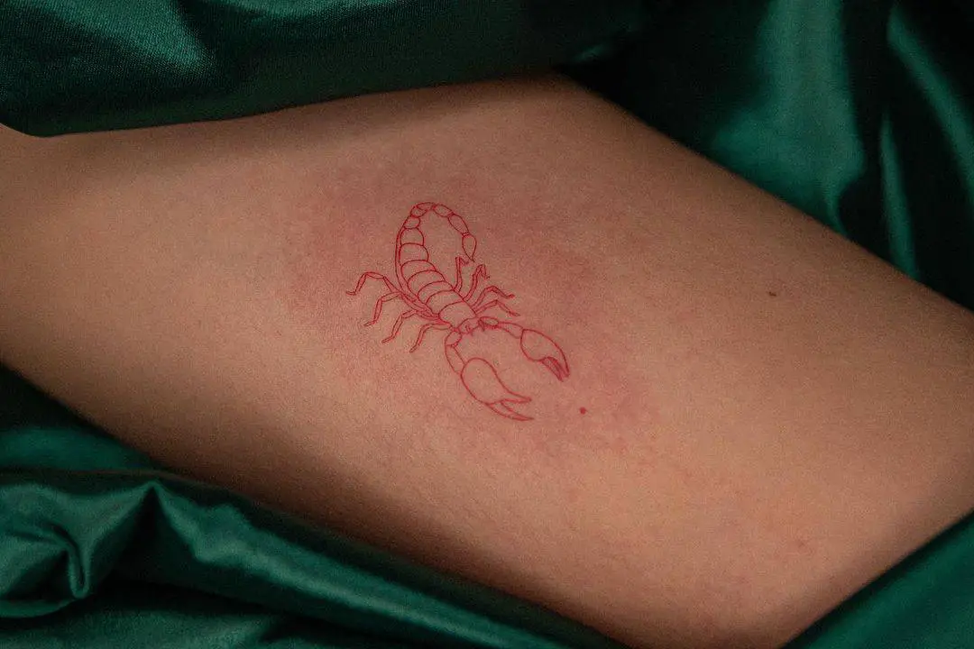 Small tattoo by richi.tats