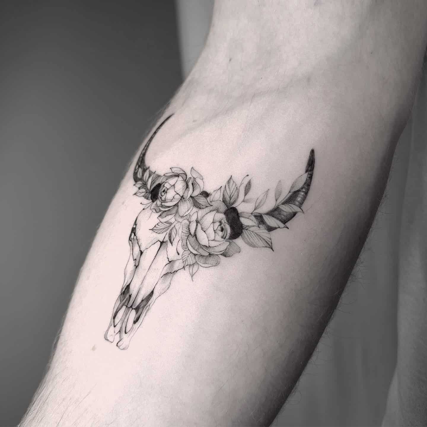 Small tattoo by szilvia.tattoo