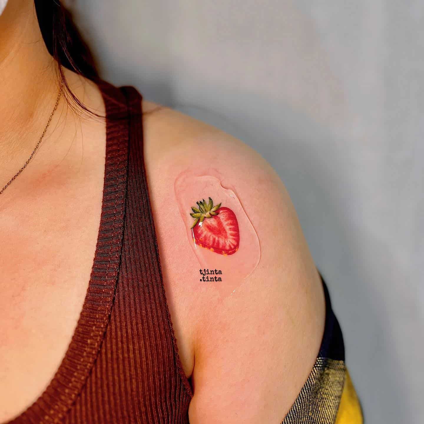 Strawberry tattoo by tjinta.tinta 2