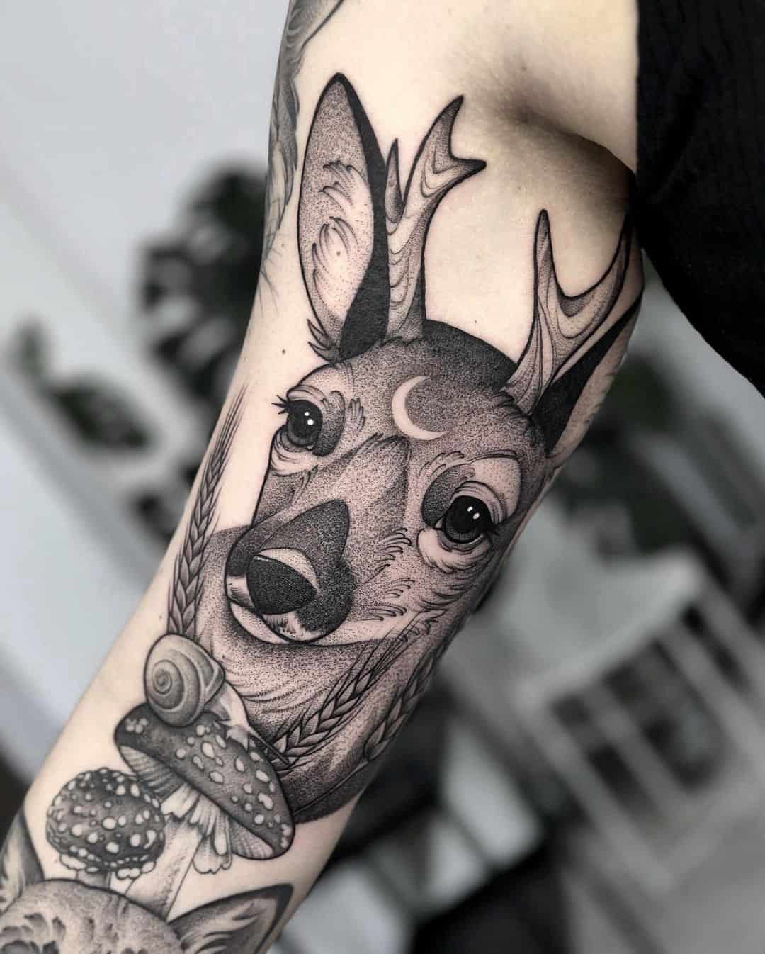 1sheet Deer & Floral Pattern Tattoo Sticker | SHEIN