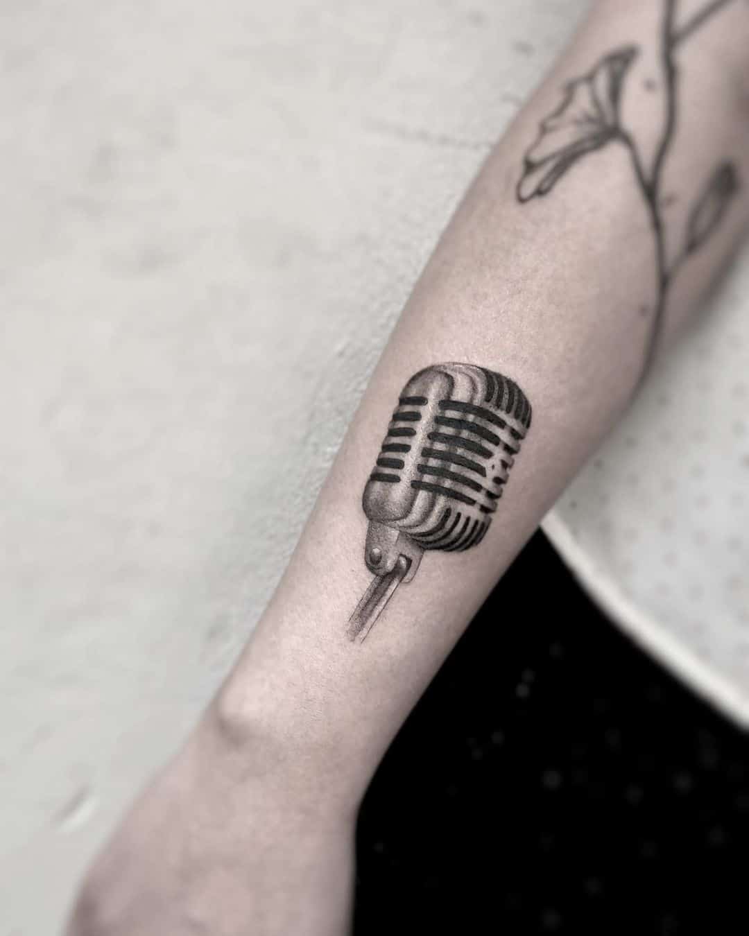 Music tattoo by taniahw