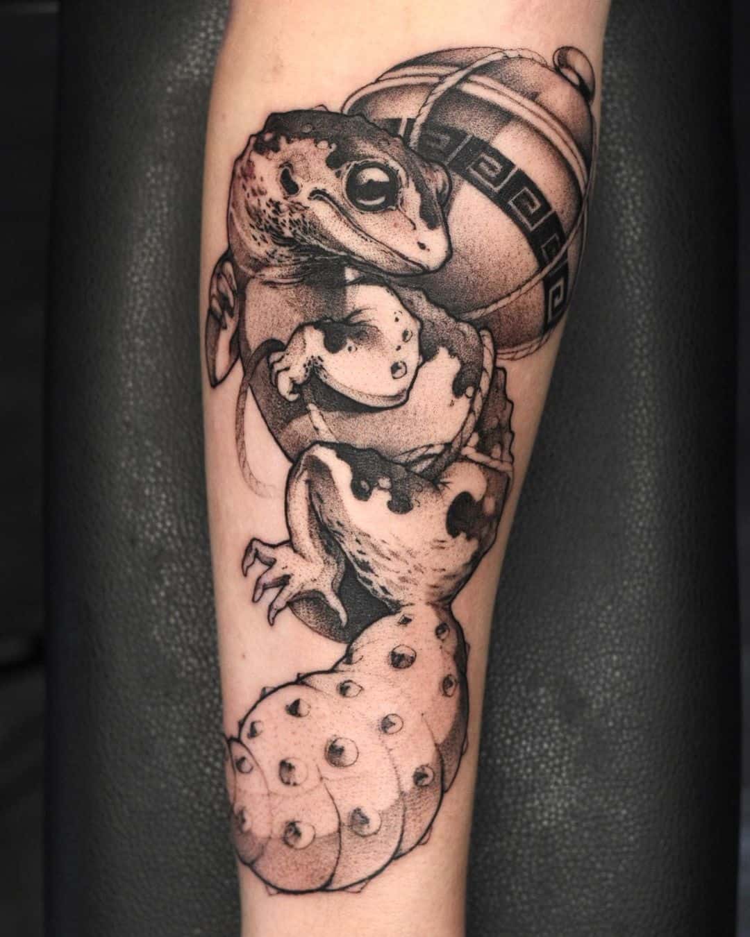 Gecko tattoos for men by alandanielbw