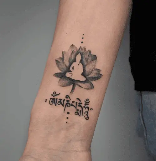 Gray lotus tattoo by alex.mars .tattoo 1
