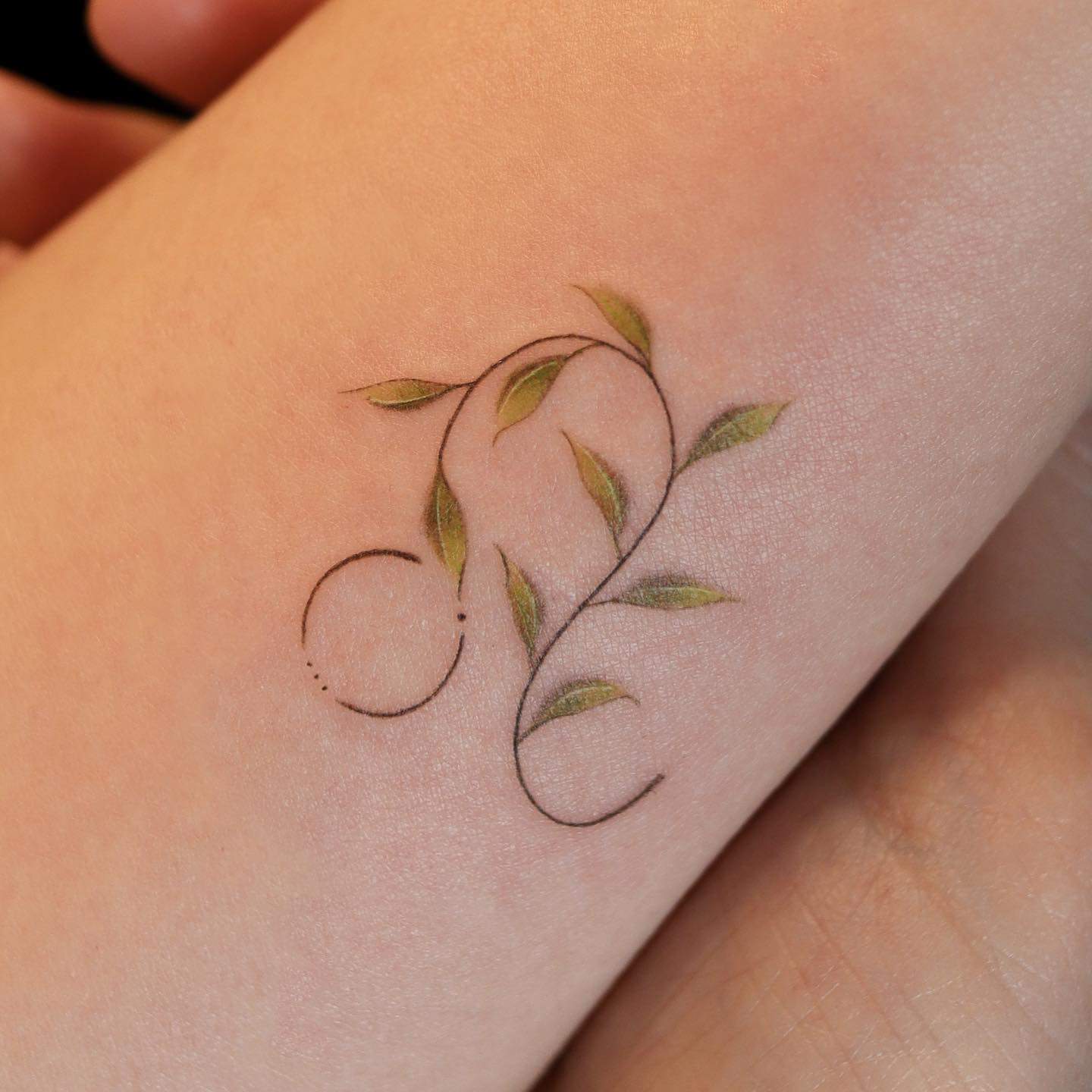 Loe Tattoo designs by noul tattoo
