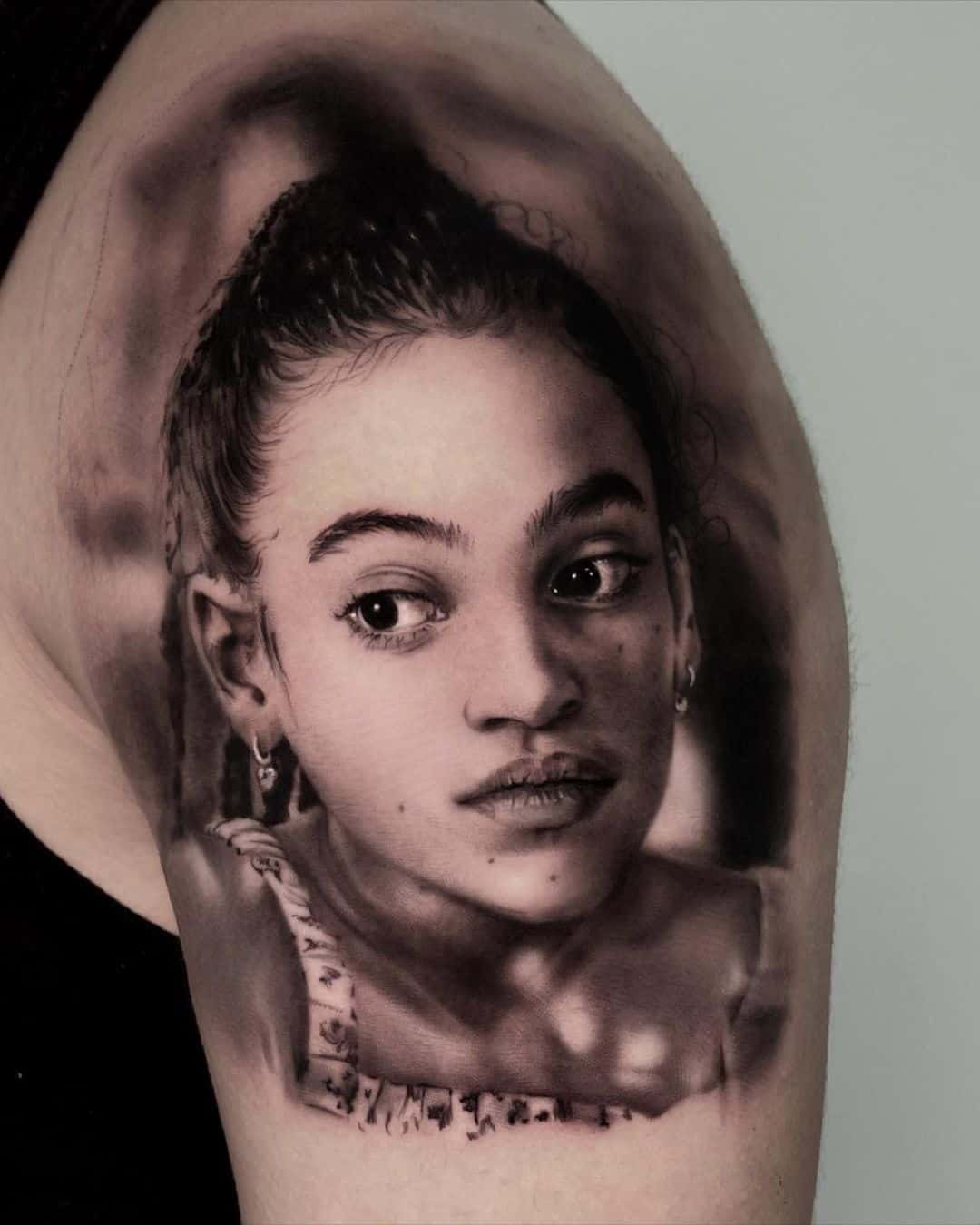 Portrait tattoo design by gonzart.