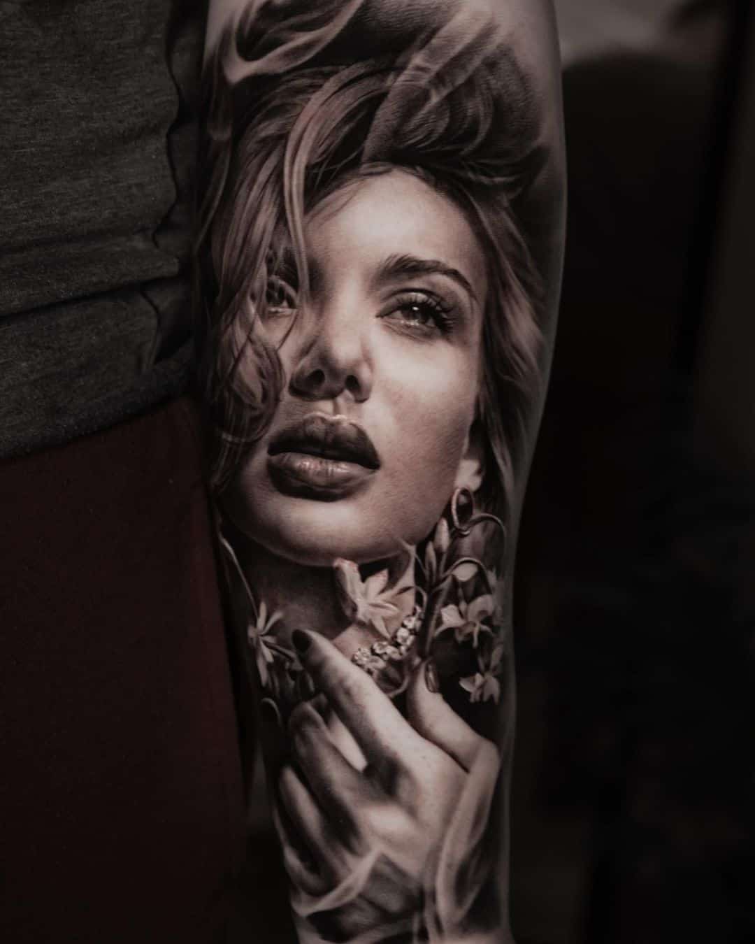 Beautiful Girl with a Tattoo on the Body. Stock Image - Image of beauty,  portrait: 111828773